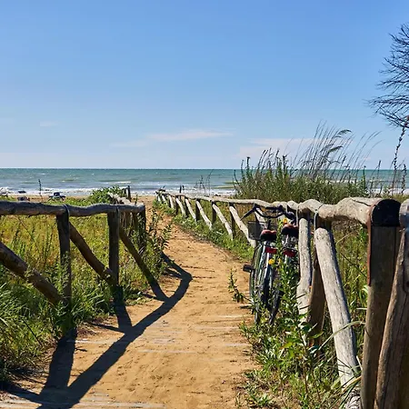 Relaxing By Sea And Pines Apartman
