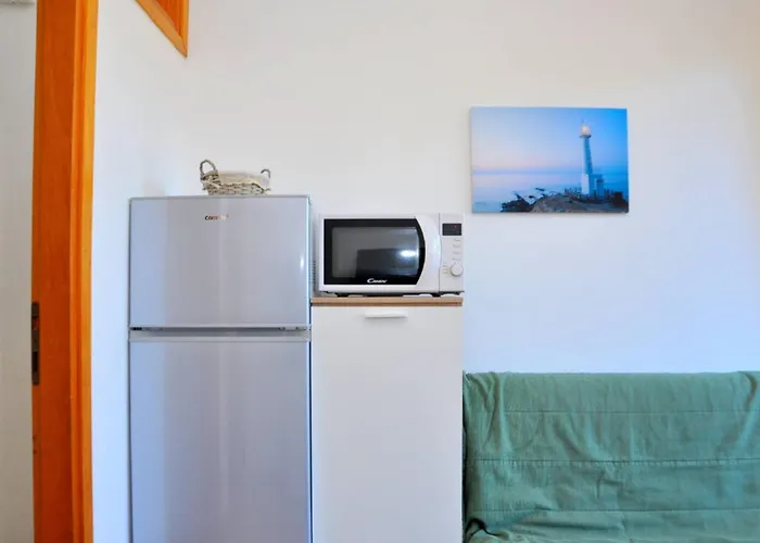 Relaxing By Sea And Pines 아파트